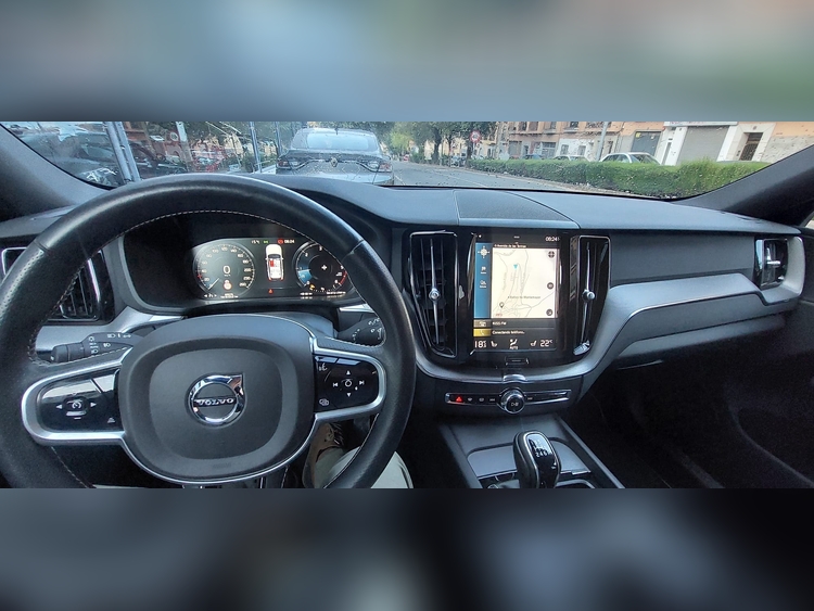 Volvo Xc 60 150CV foto 14